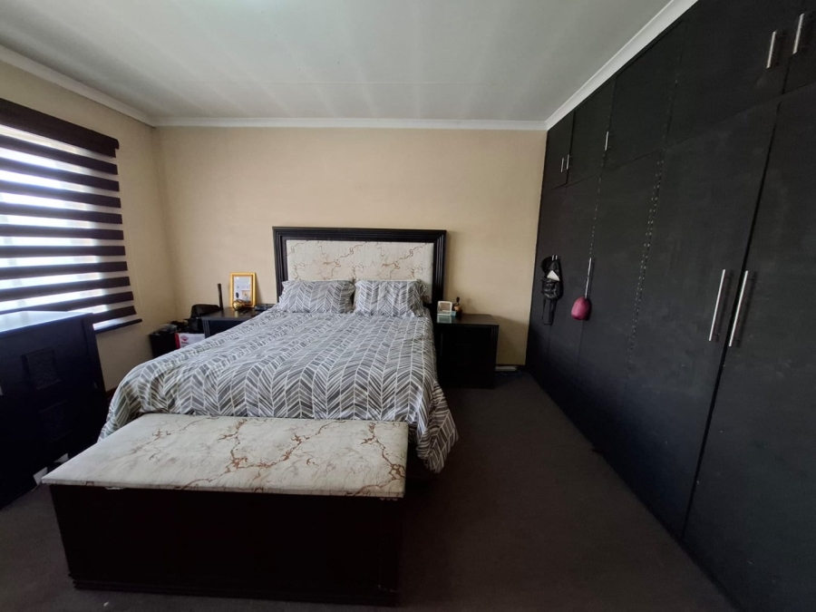 2 Bedroom Property for Sale in Navalsig Free State